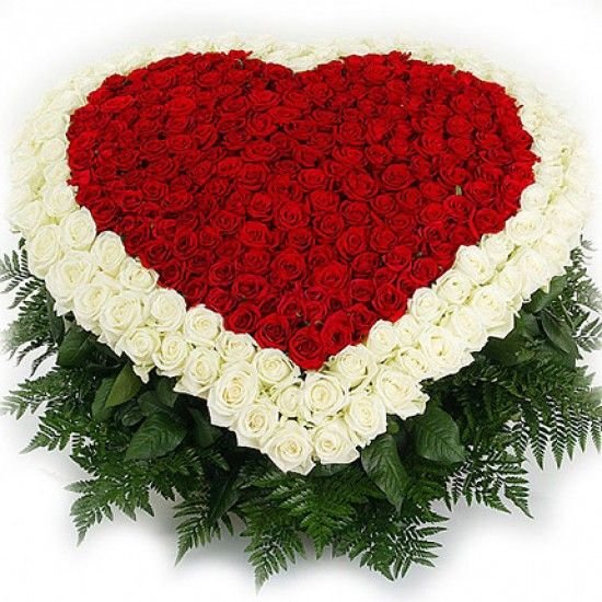 Grand Roses Heart Arrangement