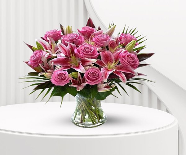 Lilly Rose Vase Arrangement