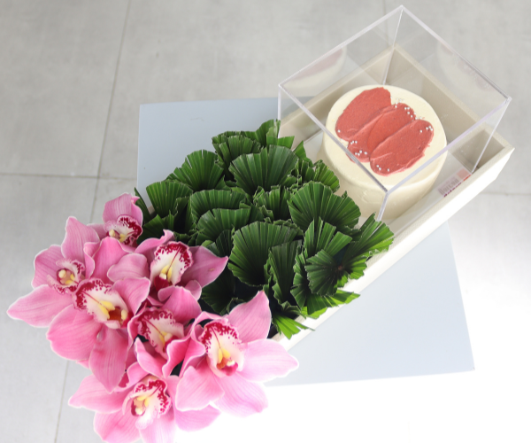 Orchid Oasis Tray and Cake